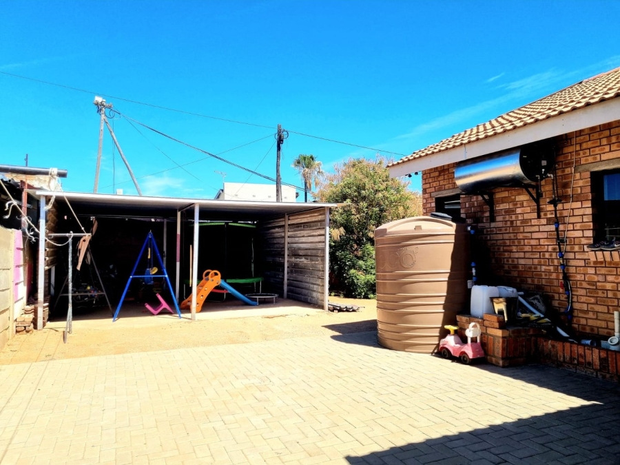 3 Bedroom Property for Sale in Square Hill Park Northern Cape